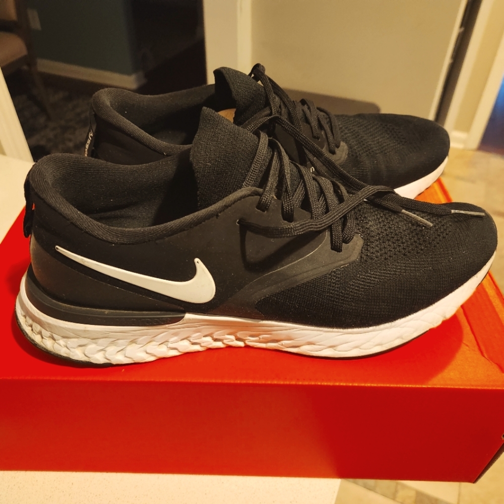 MENS NIKE EPIC REACT FLYKNIT 2 Black 10.5